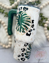 Load image into Gallery viewer, Tropical Leopard 30 oz with handle
